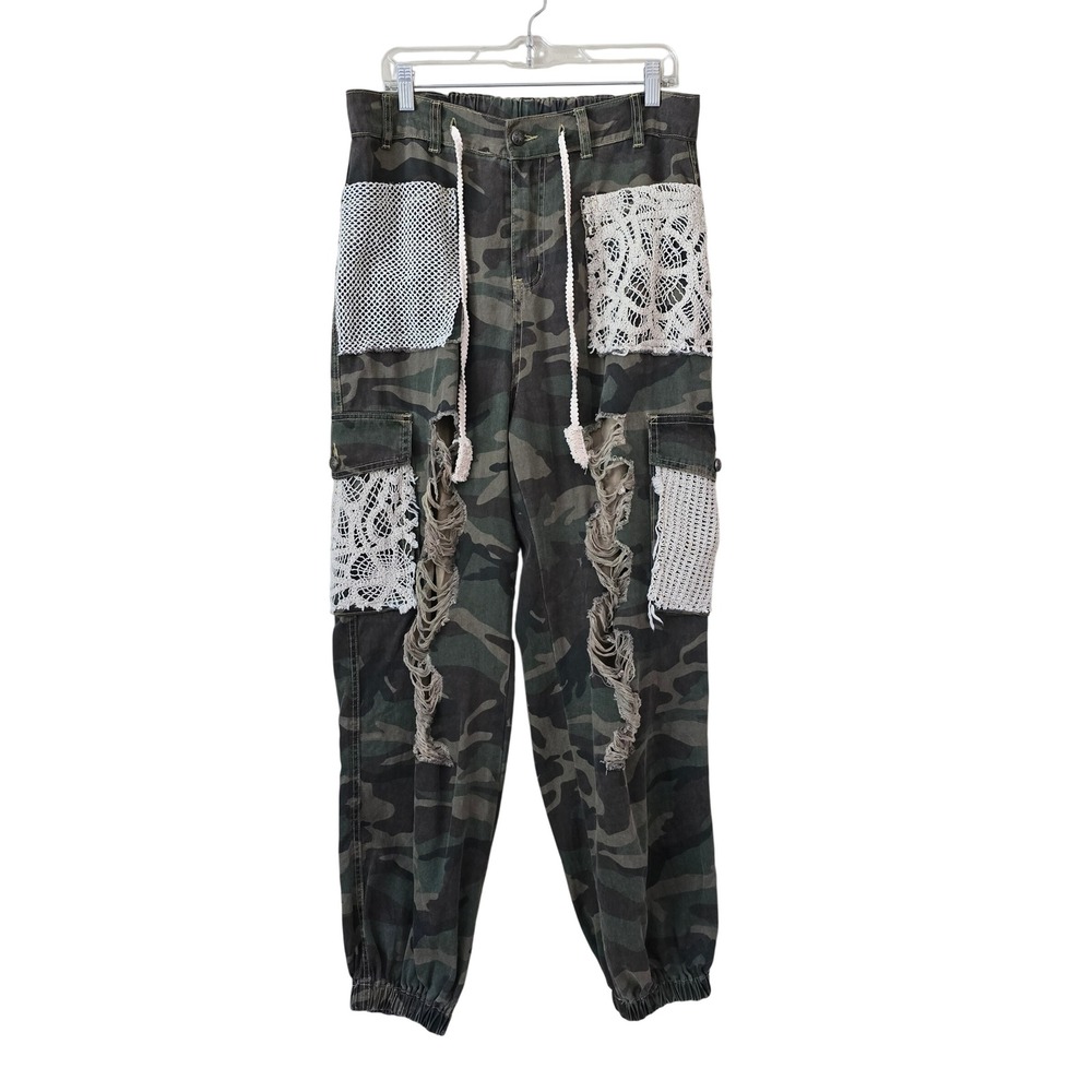 POL Camo Cargo Joggers Crochet Lace Patch Distressed Pants SMP529A Medium